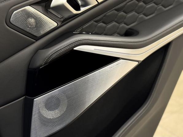 BMW X5 M III (F95) с пробегом 2022 года, цена 10 900 000 рублей, 56500 км, внедорожник, Автокод Объявления