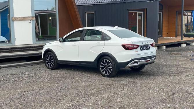 Lada (ВАЗ) Vesta I Рестайлинг (NG) с пробегом 2023 года, цена 1 165 000 рублей, 94938 км, седан, Автокод Объявления