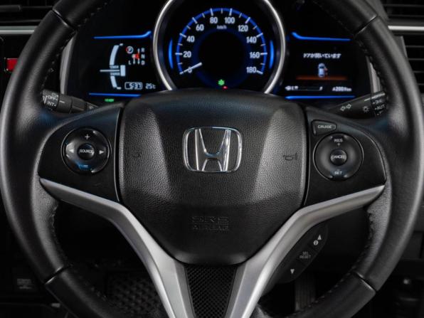 Honda Fit III с пробегом 2014 года, цена 1 049 000 рублей, 144635 км, хэтчбек, Автокод Объявления