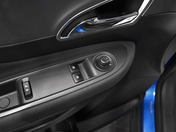 Opel Mokka I с пробегом 2014 года, цена 995 000 рублей, 171316 км, внедорожник, Автокод Объявления
