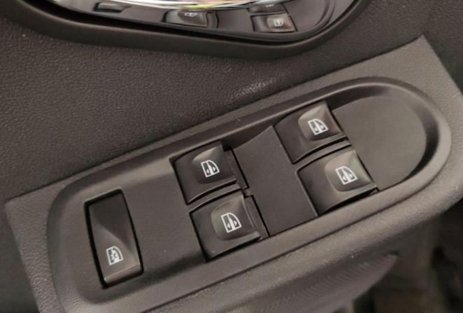 Renault Duster I Рестайлинг с пробегом 2017 года, цена 1 150 000 рублей, 131622 км, внедорожник, Автокод Объявления
