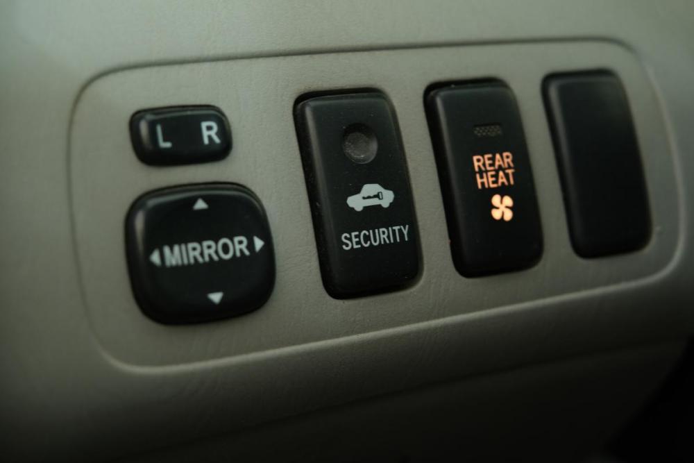 Toyota Highlander I (XU20) Рестайлинг Омск  - изображение 10