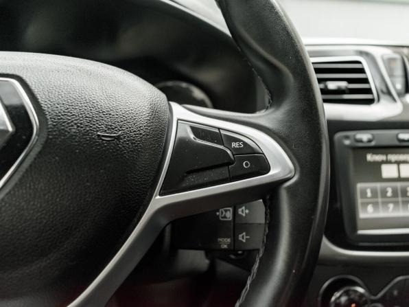 Renault Logan II Рестайлинг с пробегом 2021 года, цена 1 120 000 рублей, 106903 км, седан, Автокод Объявления