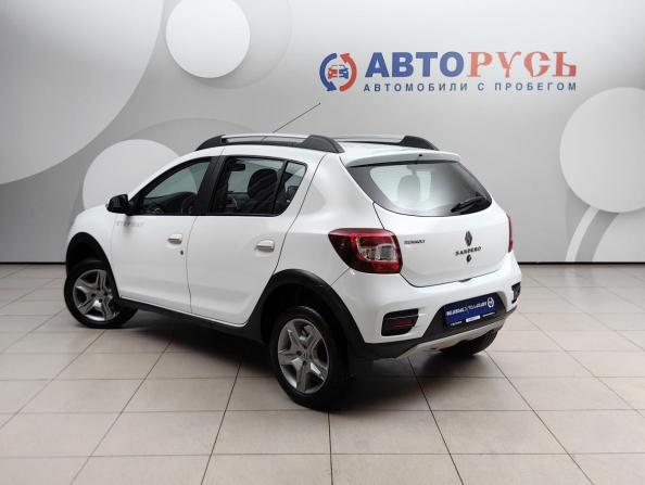 Renault Sandero II Рестайлинг с пробегом 2018 года, цена 935 000 рублей, 156000 км, хэтчбек, Автокод Объявления