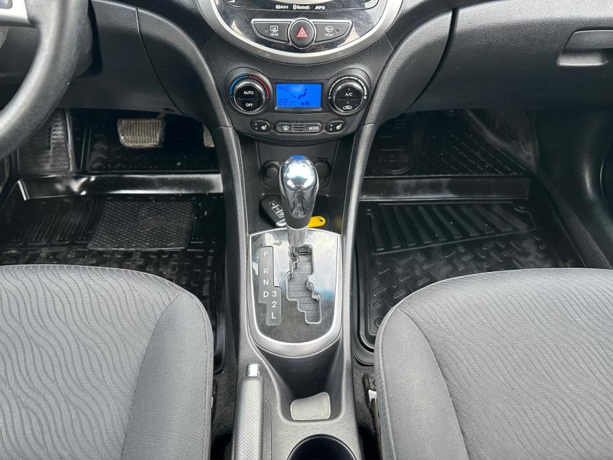 Hyundai Solaris I Екатеринбург  - изображение 11