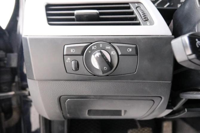 BMW 5 серии V (E60/E61) Рестайлинг с пробегом 2009 года, цена 1 099 000 рублей, 323000 км, седан, Автокод Объявления