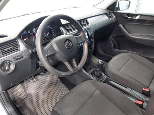 Skoda Rapid I Рестайлинг с пробегом 2019 года, цена 1 180 000 рублей, 136700 км, лифтбек, Автокод Объявления