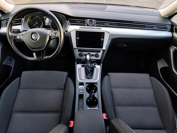 Volkswagen Passat B8 с пробегом 2018 года, цена 1 649 000 рублей, 157181 км, седан, Автокод Объявления