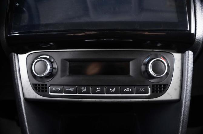 Volkswagen Polo V с пробегом 2015 года, цена 959 000 рублей, 150000 км, седан, Автокод Объявления