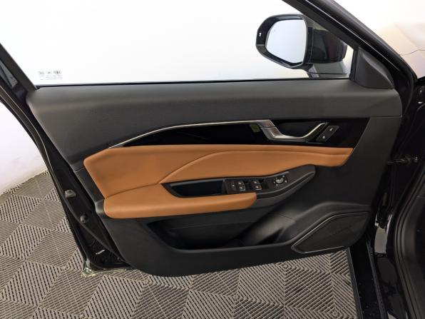 Bestune B70 I с пробегом 2023 года, цена 1 750 000 рублей, 86880 км, лифтбек, Автокод Объявления