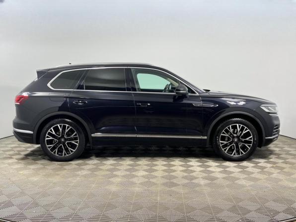 Volkswagen Touareg III с пробегом 2018 года, цена 4 494 900 рублей, 145573 км, внедорожник, Автокод Объявления