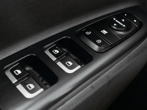 Kia Rio IV с пробегом 2017 года, цена 1 380 000 рублей, 79295 км, седан, Автокод Объявления