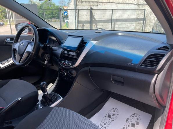 Hyundai Solaris I с пробегом 2011 года, цена 570 000 рублей, 227127 км, седан, Автокод Объявления