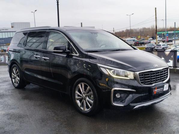 Kia Carnival III с пробегом 2019 года, цена 2 995 000 рублей, 121900 км, минивэн, Автокод Объявления
