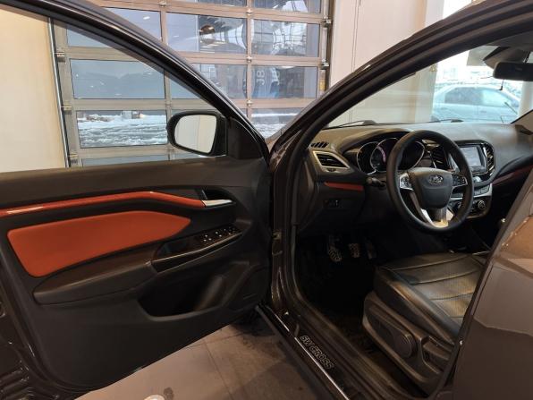 Lada (ВАЗ) Vesta I с пробегом 2019 года, цена 1 096 000 рублей, 107335 км, универсал, Автокод Объявления