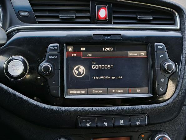Kia Ceed II Рестайлинг с пробегом 2017 года, цена 999 000 рублей, 383512 км, универсал, Автокод Объявления