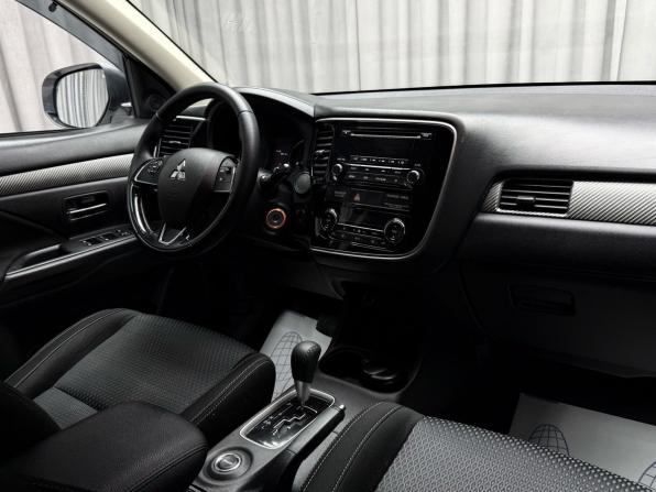 Mitsubishi Outlander III Рестайлинг 2 с пробегом 2016 года, цена 1 949 000 рублей, 158615 км, внедорожник, Автокод Объявления