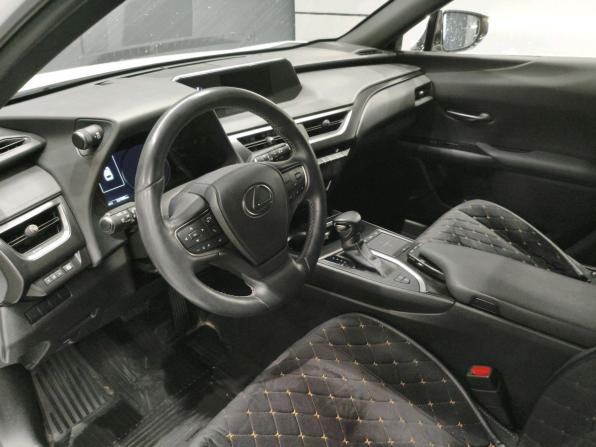 Lexus UX I с пробегом 2021 года, цена 3 479 000 рублей, 32000 км, внедорожник, Автокод Объявления
