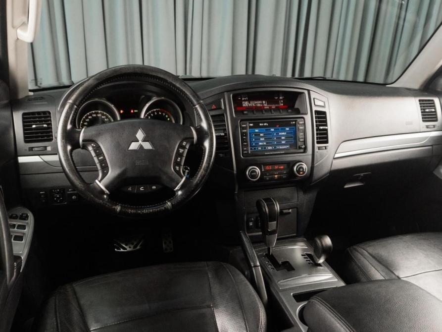 Mitsubishi Pajero IV Рестайлинг 1 Тюмень  - изображение 6