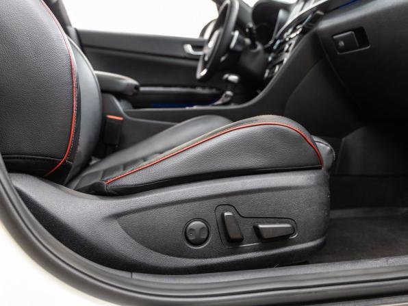 Kia Optima IV Рестайлинг с пробегом 2018 года, цена 1 918 000 рублей, 161489 км, седан, Автокод Объявления