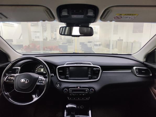 Kia Sorento III Prime Рестайлинг с пробегом 2018 года, цена 2 680 000 рублей, 215195 км, внедорожник, Автокод Объявления