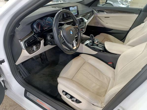 BMW 5 серии VII (G30/G31/G38) с пробегом 2017 года, цена 3 150 000 рублей, 166400 км, седан, Автокод Объявления