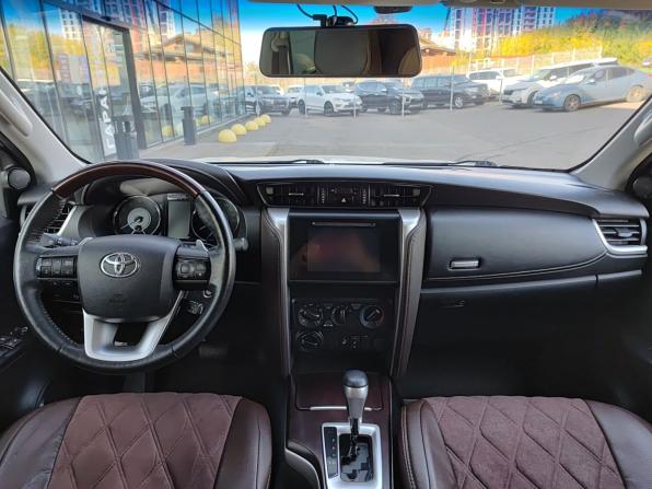 Toyota Fortuner II с пробегом 2019 года, цена 3 399 000 рублей, 98760 км, внедорожник, Автокод Объявления