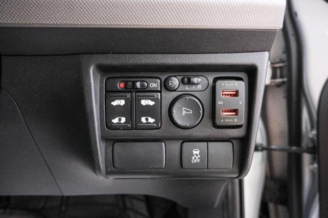 Honda Freed I Рестайлинг с пробегом 2013 года, цена 1 129 000 рублей, 147000 км, компактвэн, Автокод Объявления