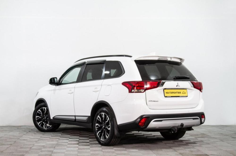 Mitsubishi Outlander III Рестайлинг 3 Сургут  - изображение 7
