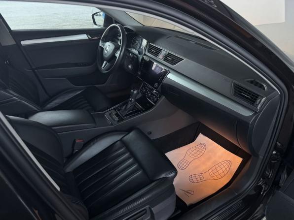Skoda Superb III с пробегом 2017 года, цена 2 096 000 рублей, 122300 км, лифтбек, Автокод Объявления