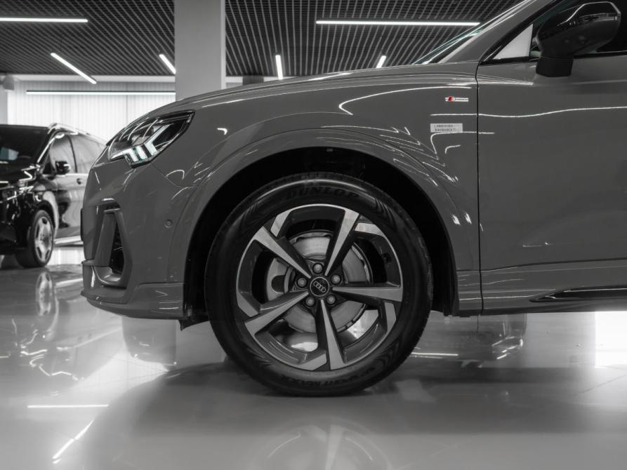 Audi Q3 II (F3) Москва  - изображение 29