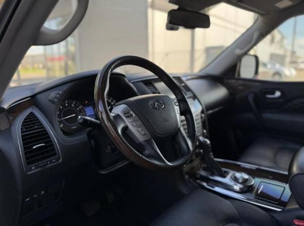 Infiniti QX80 I Рестайлинг 2 с пробегом 2018 года, цена 3 700 000 рублей, 136640 км, внедорожник, Автокод Объявления