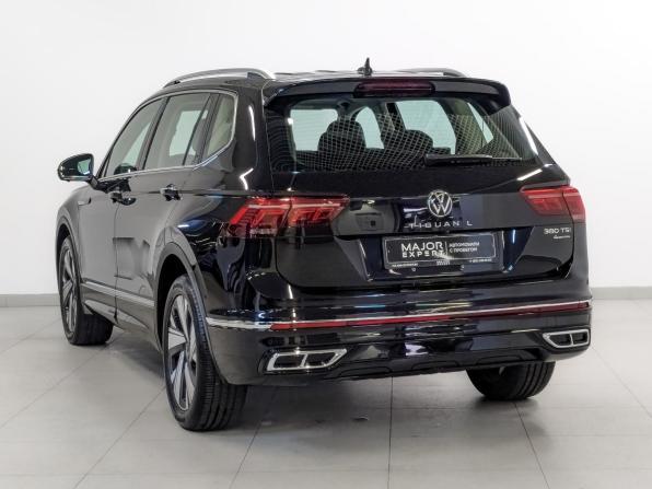 Volkswagen Tiguan II Рестайлинг (China Market) с пробегом 2023 года, цена 4 240 000 рублей, 28088 км, внедорожник, Автокод Объявления