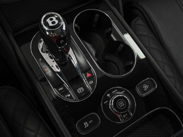 Bentley Bentayga I с пробегом 2018 года, цена 10 999 000 рублей, 80723 км, внедорожник, Автокод Объявления