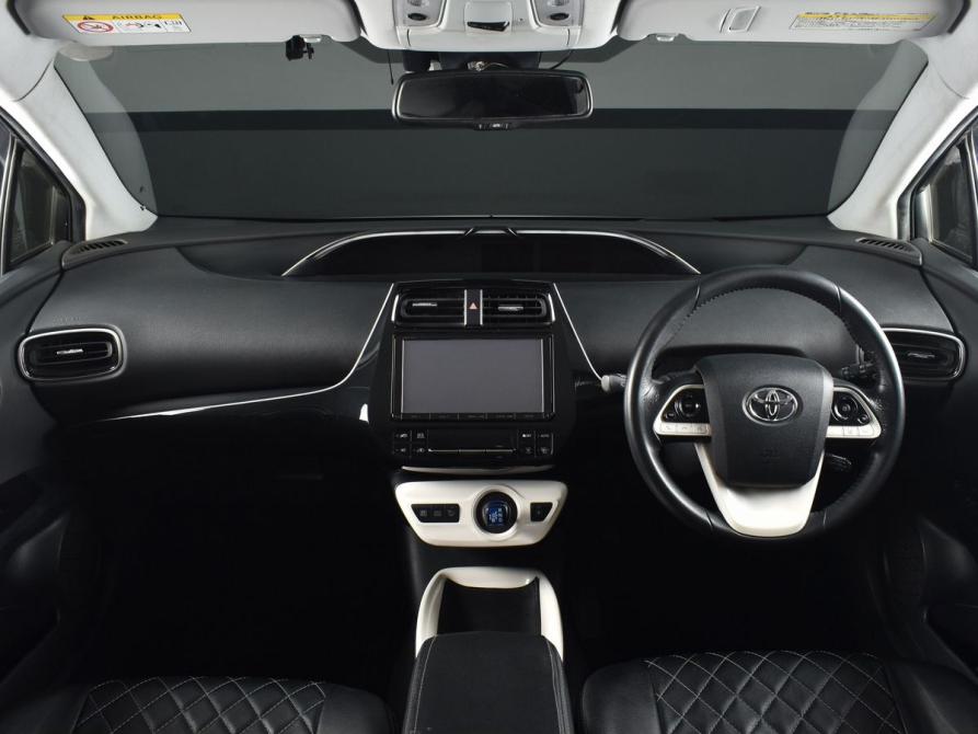 Toyota Prius IV (XW50) Кемерово  - изображение 7