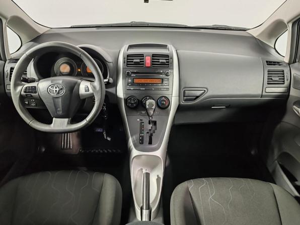 Toyota Auris I Рестайлинг с пробегом 2012 года, цена 1 145 000 рублей, 106287 км, хэтчбек, Автокод Объявления
