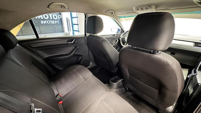 Skoda Rapid I с пробегом 2015 года, цена 540 000 рублей, 254376 км, лифтбек, Автокод Объявления