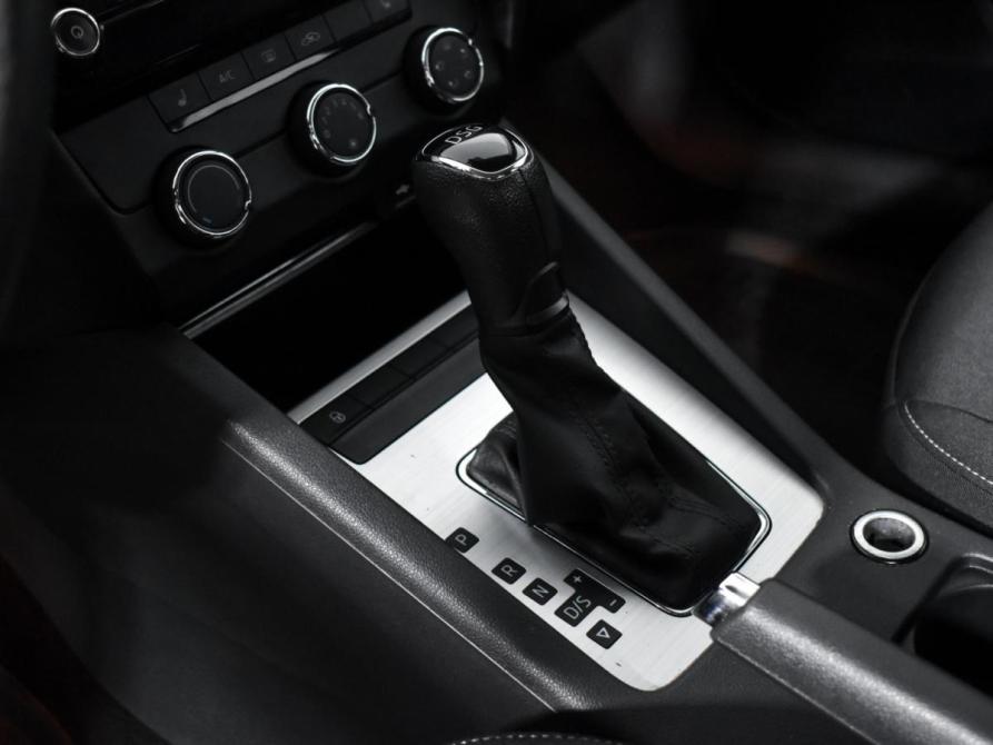 Skoda Octavia III (A7) Рестайлинг Санкт-Петербург  - изображение 14