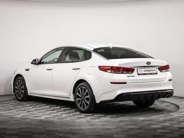 Kia Optima IV Рестайлинг с пробегом 2018 года, цена 1 689 000 рублей, 199697 км, седан, Автокод Объявления