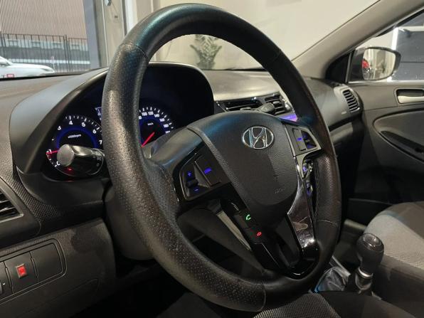 Hyundai Solaris I с пробегом 2012 года, цена 535 000 рублей, 219428 км, седан, Автокод Объявления