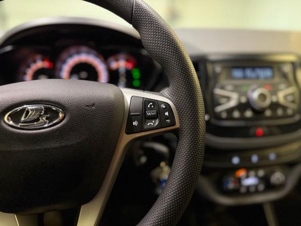 Lada (ВАЗ) Vesta I с пробегом 2019 года, цена 800 000 рублей, 106684 км, седан, Автокод Объявления