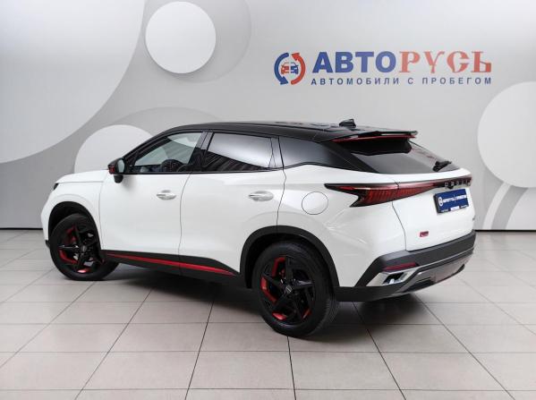 Omoda C5 I с пробегом 2023 года, цена 1 714 000 рублей, 54971 км, внедорожник, Автокод Объявления