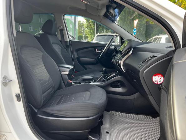 Hyundai ix35 I Рестайлинг с пробегом 2013 года, цена 1 190 000 рублей, 128310 км, внедорожник, Автокод Объявления