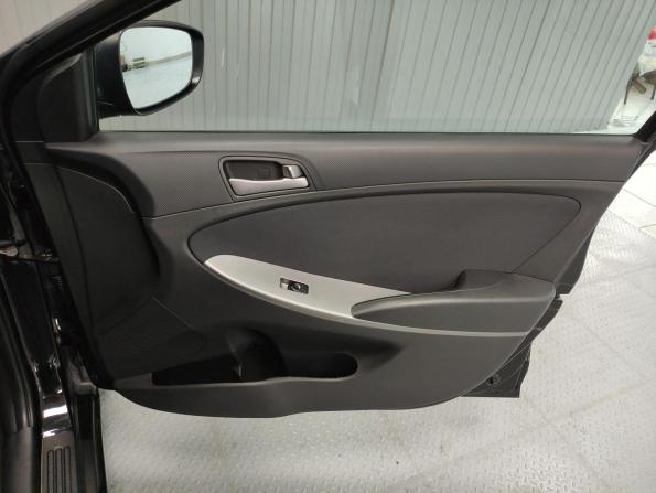 Hyundai Solaris I Рестайлинг с пробегом 2014 года, цена 1 129 000 рублей, 113924 км, седан, Автокод Объявления