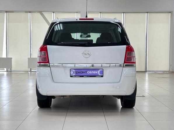 Opel Zafira B Рестайлинг с пробегом 2013 года, цена 1 070 000 рублей, 133403 км, минивэн, Автокод Объявления