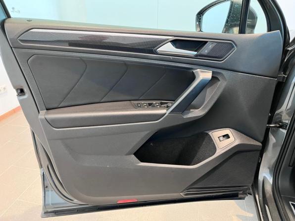 Volkswagen Tiguan II Рестайлинг с пробегом 2021 года, цена 3 120 000 рублей, 147750 км, внедорожник, Автокод Объявления