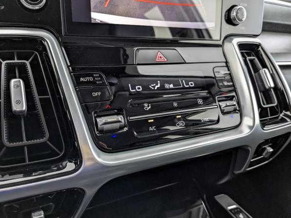 Kia Sorento IV с пробегом 2021 года, цена 3 750 000 рублей, 84197 км, внедорожник, Автокод Объявления