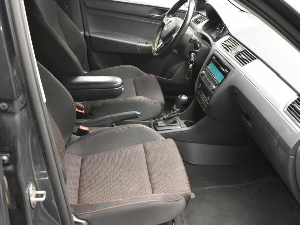 Skoda Rapid I с пробегом 2014 года, цена 1 270 000 рублей, 125389 км, лифтбек, Автокод Объявления