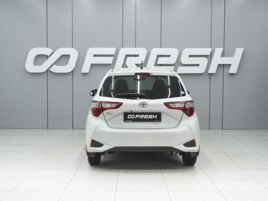 Toyota Vitz III (XP130) Рестайлинг 2 Ростов-на-Дону  - изображение 4