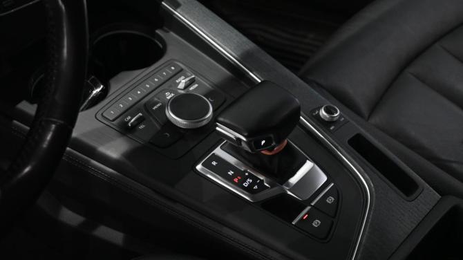 Audi A4 V (B9) с пробегом 2016 года, цена 1 960 000 рублей, 230375 км, седан, Автокод Объявления